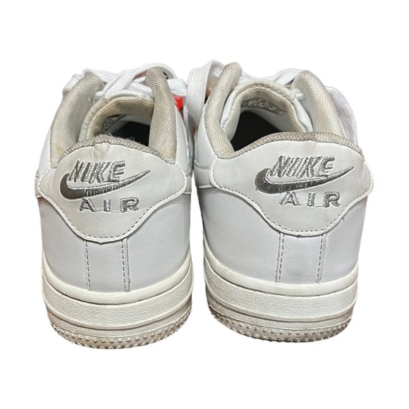 Nike Air Force 1 '82 Triple White Leather Air Max Shoes Mens Size 9.5 (1686818) - Picture 3 of 13